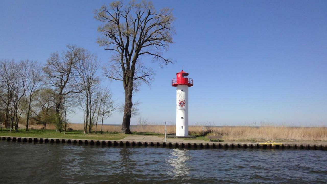 Fewo "Hafenblick" Ueckermunde Bagian luar foto