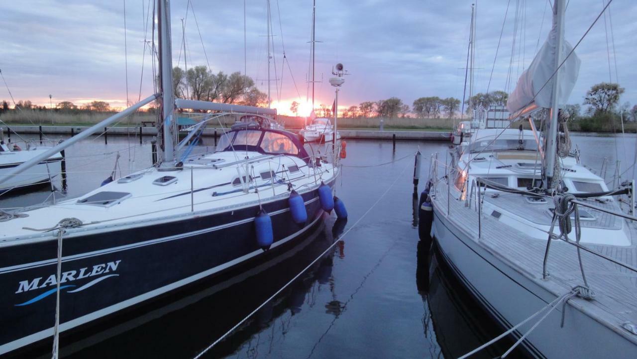 Fewo "Hafenblick" Ueckermunde Bagian luar foto